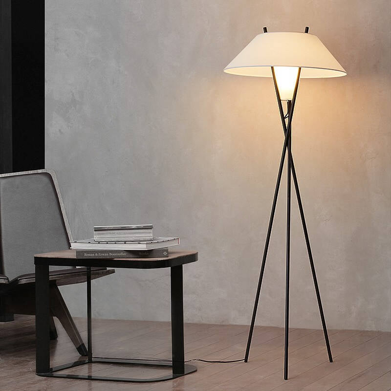 Floravine - Elegante Stoffen Stehlampe für eine Warme und Stilvolle Beleuchtung