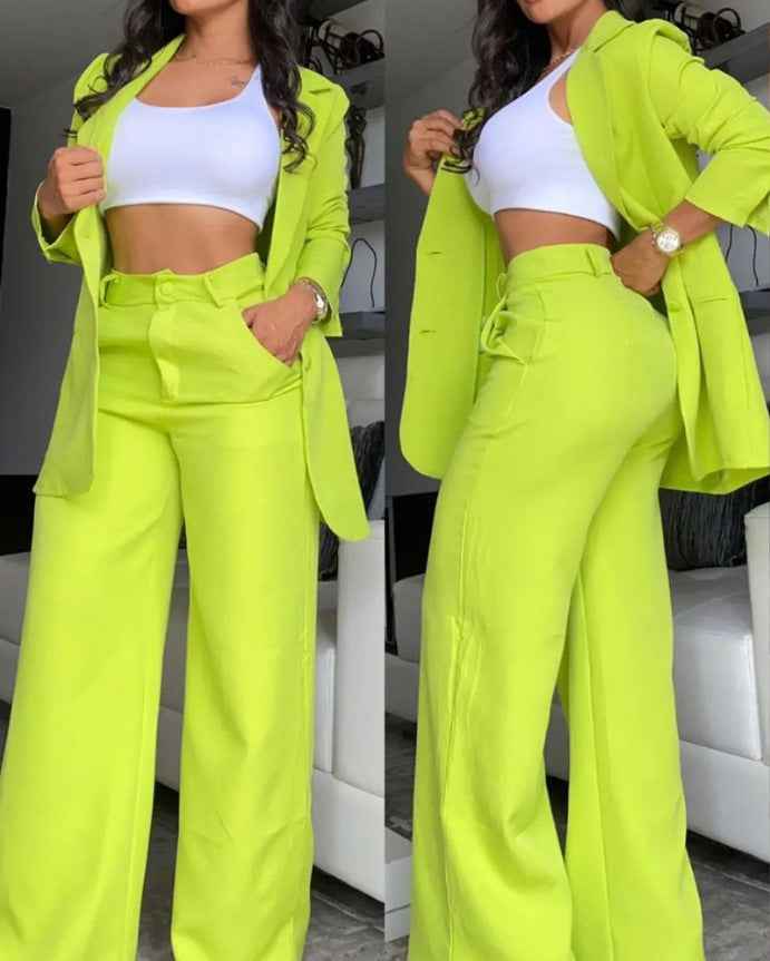 Elegantes Damen-Set mit Reversjacke und geradem Bein гору