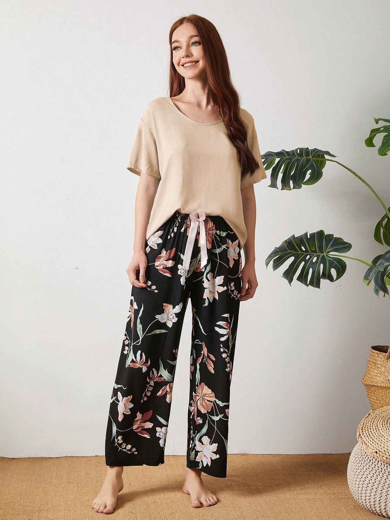 Bequemes und elegantes Wetsschutz: Sommer-Crépe-Baumwoll-Pyjama-Set
