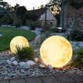 Elegante lampada da giardino solare con design artigianale