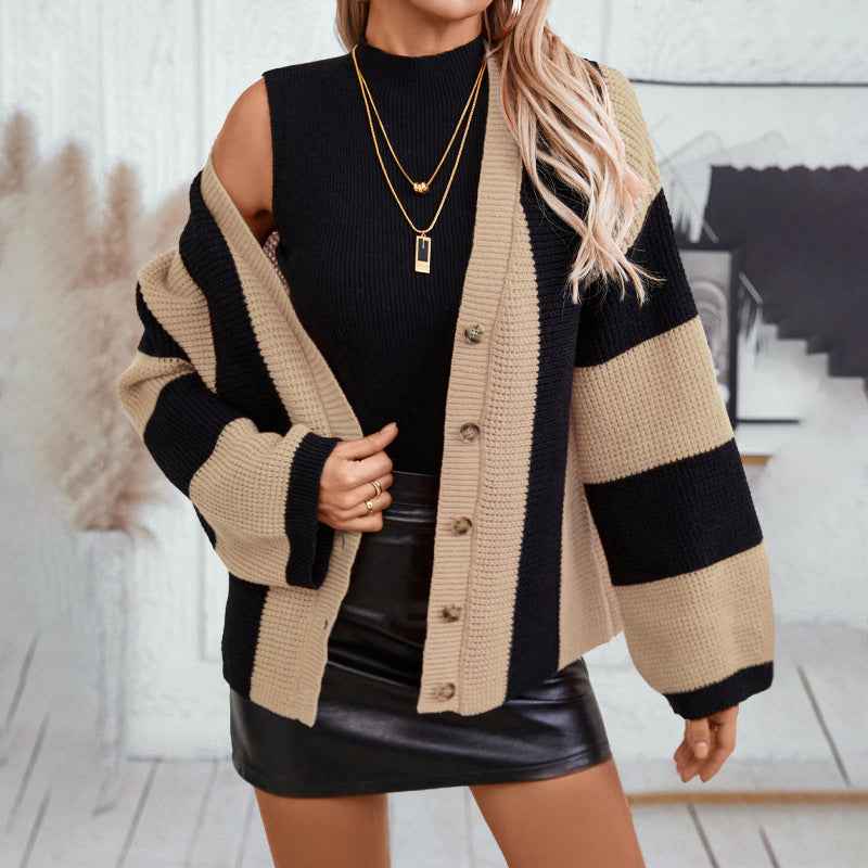 Lässiger gestreifter Strickcardigan mit Kontrastfarbe und ausgestellten Trompetenärmeln