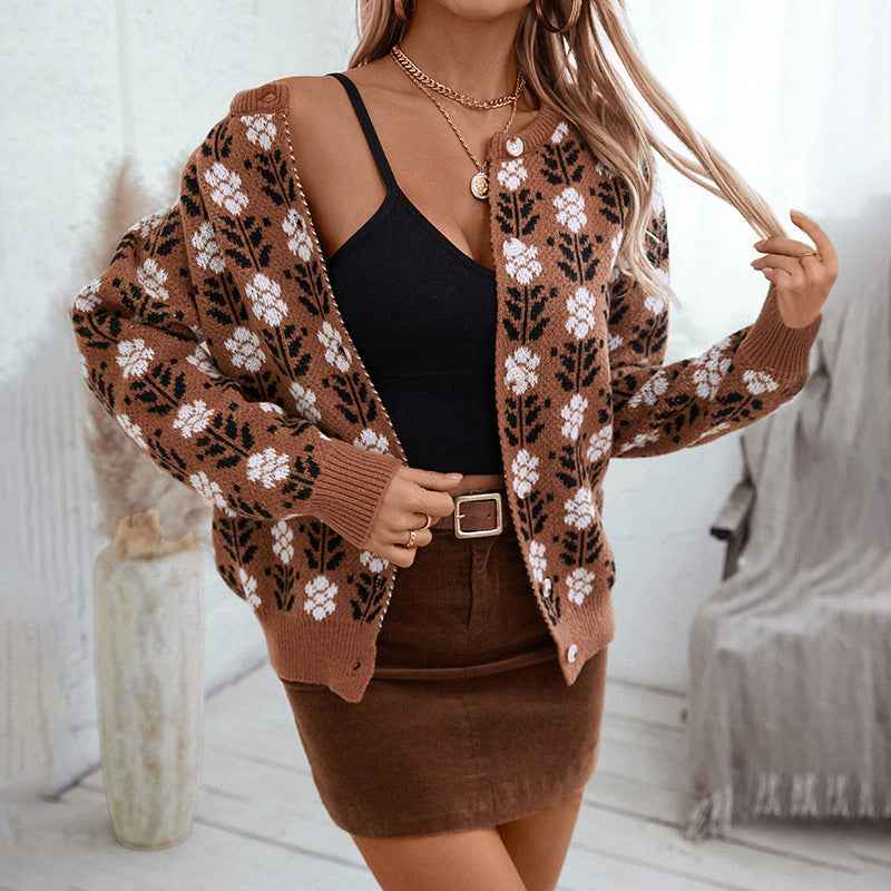 Gemütlicher Damen-Strickcardigan im Vintage-Blumenmuster