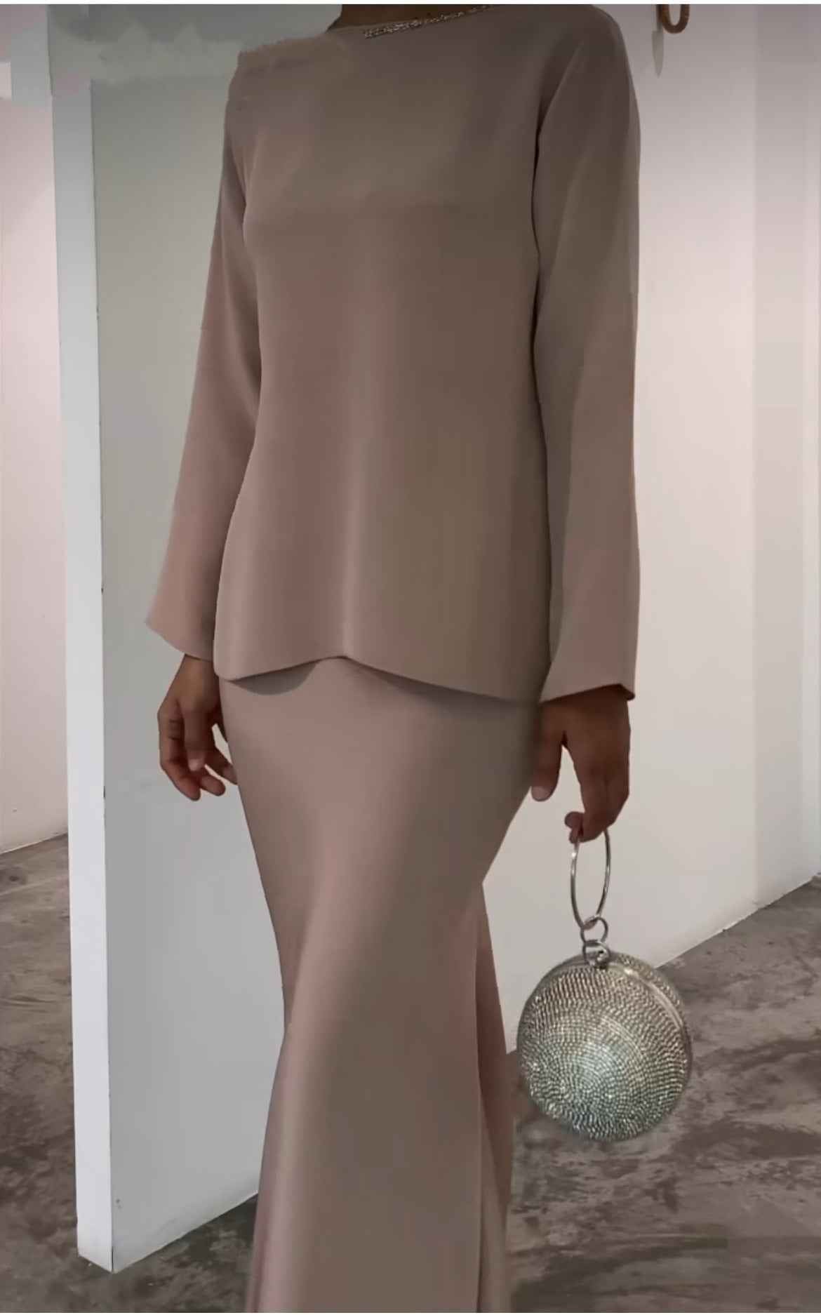 Elegantes Zweiteiliger Perlen-Bodenlanges Abendkleid für atemberaubende Anlässe