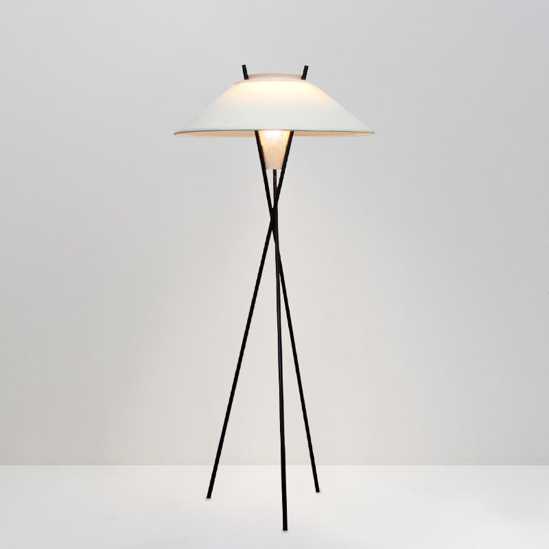 Floravine - Elegante Stoffen Stehlampe für eine Warme und Stilvolle Beleuchtung