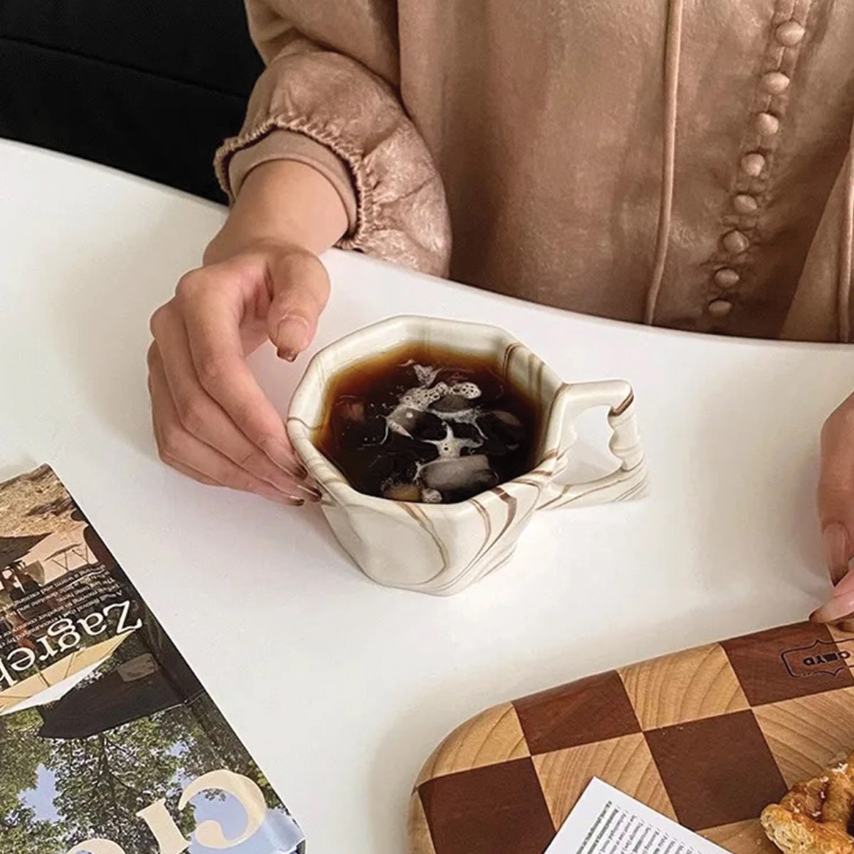 Achteckige Elegantissima Tasse | Elegantes Trinkgeschirr für einen modernen und raffinierten Stil