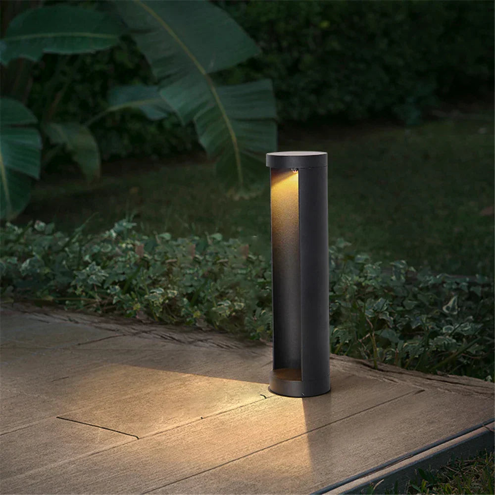 Elowen - Stilvolle und wetterfeste schwarze LED-Außenleuchte mit IP65-Schutz