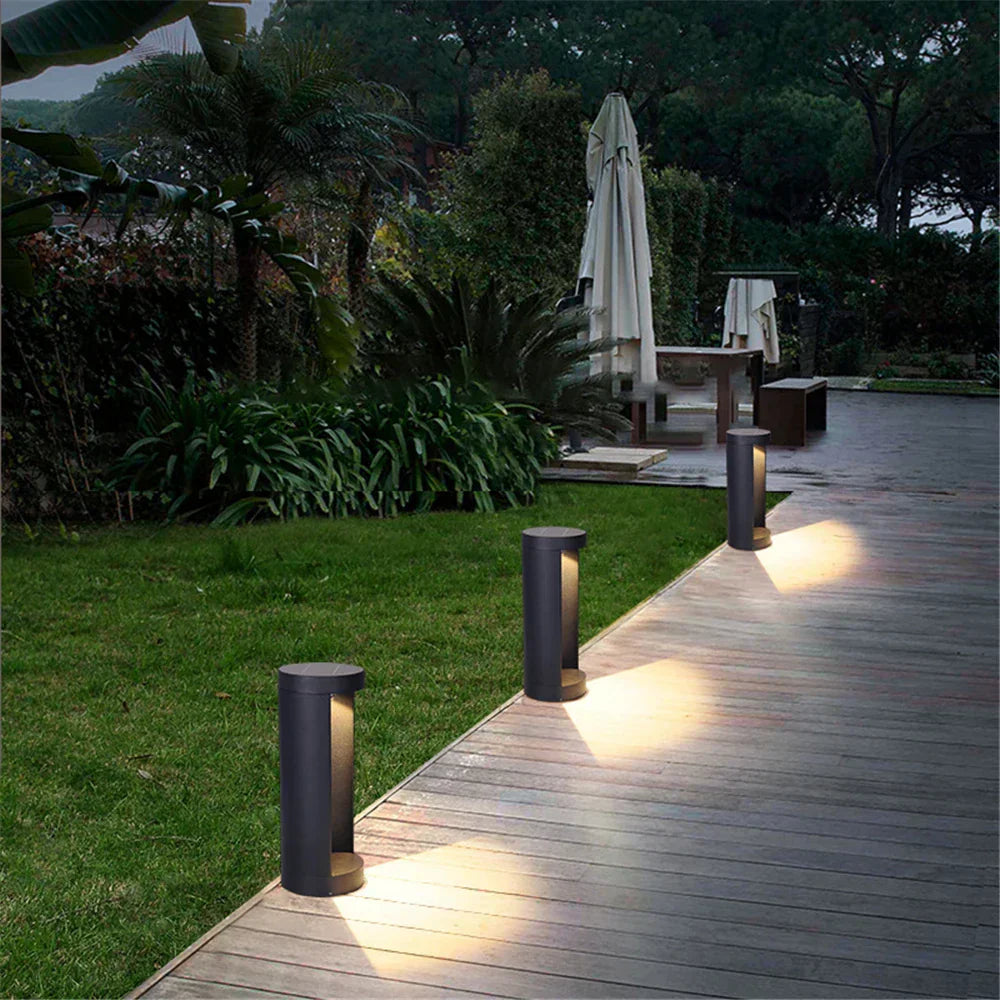 Elowen - Stilvolle und wetterfeste schwarze LED-Außenleuchte mit IP65-Schutz
