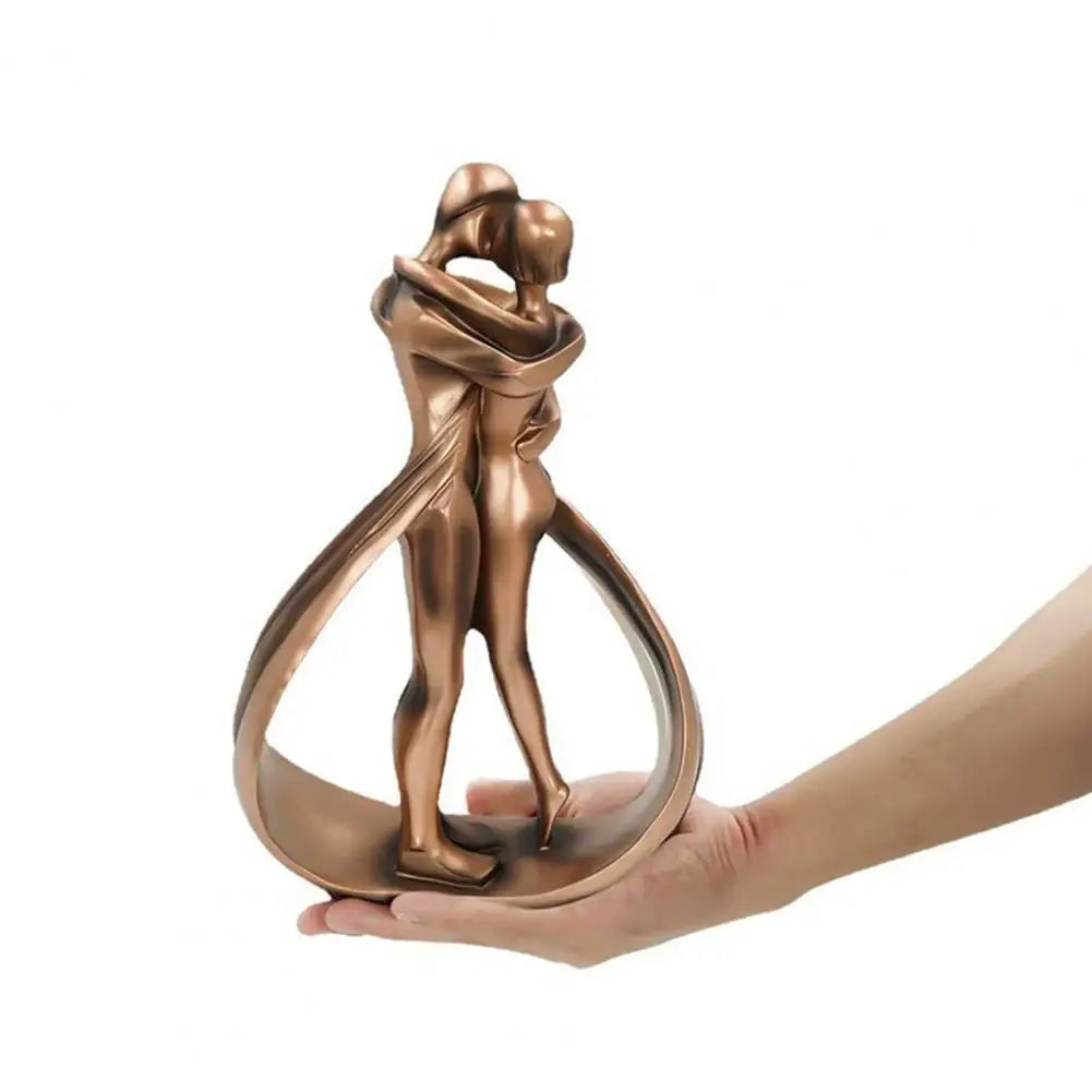 Umarmendes Paar Skulptur - Bronzefarbene Kunstharz-Deko