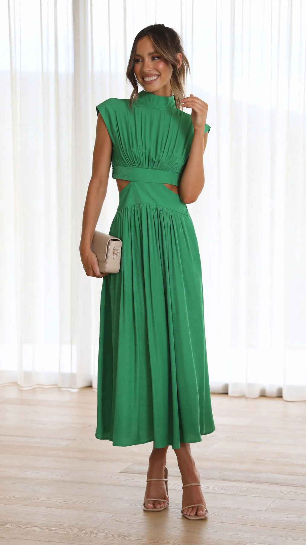 Quincy | Elegantes Midikleid mit Cut-Out-Detail und Taschen