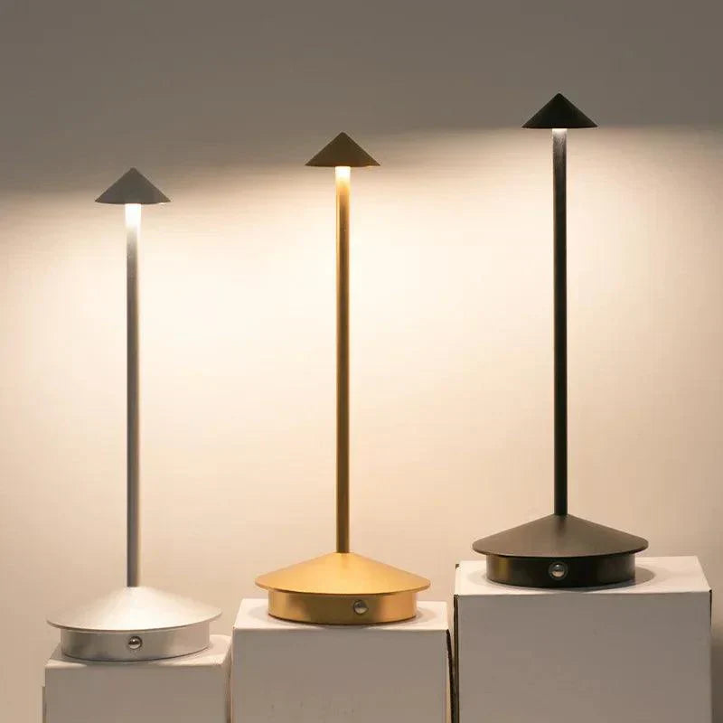 Modernes kabelloses und wiederaufladbares Tischlampe für elegantes Licht