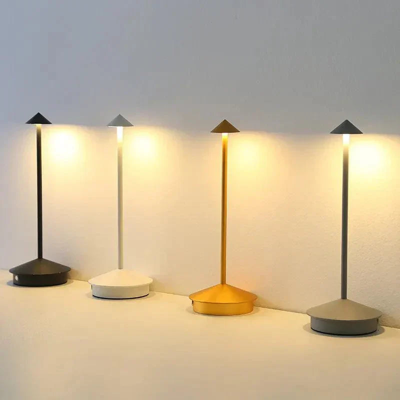 Modernes kabelloses und wiederaufladbares Tischlampe für elegantes Licht