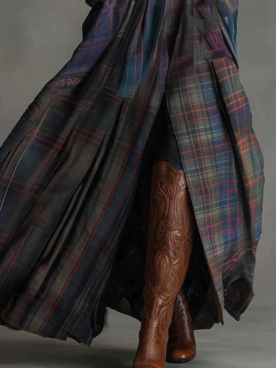 Vintage Ethnische Maxi-Kleid aus blauem Kunstleder mit Karomuster und Gürtel