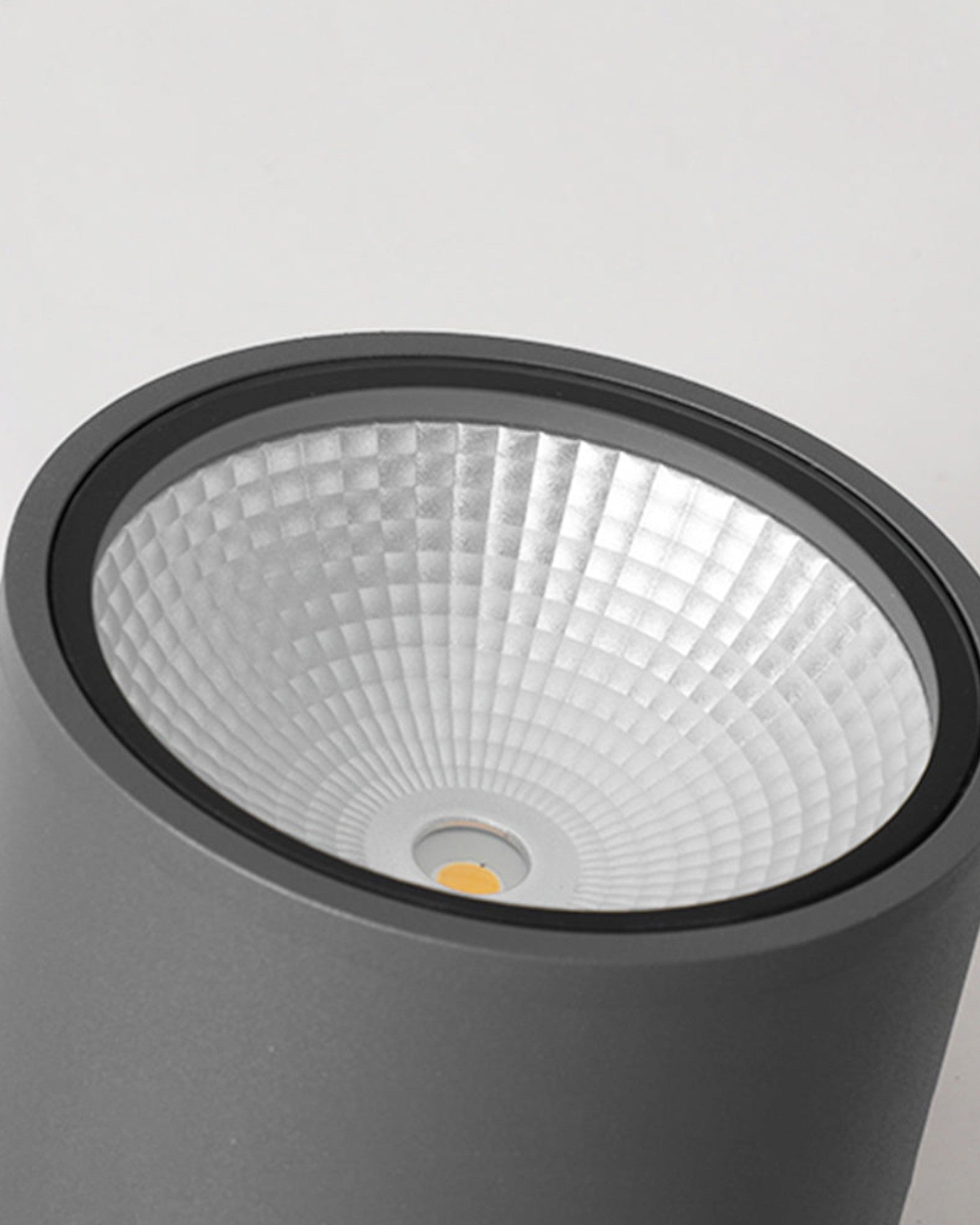 Runde LED-Wandleuchte für modernes Wohnen 5