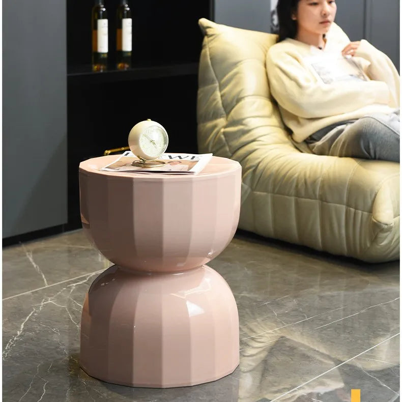 Evadirae - Skandinavischer Sanduhr Beistelltisch mit einzigartigem kreativen Design