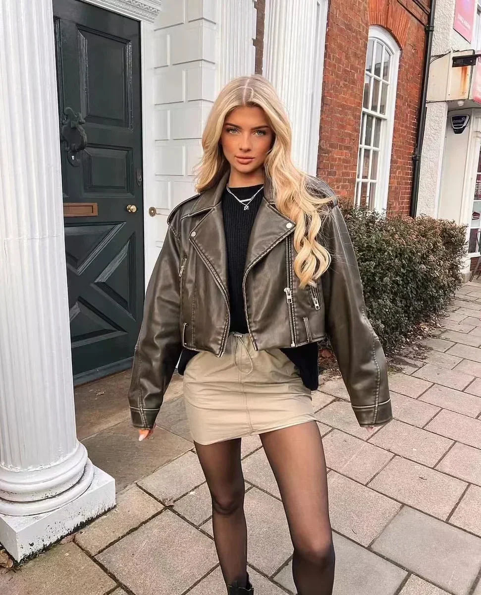 Lilly - Trendige und elegante Lederjacke für einen modernen Stil