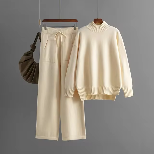 Ava™ - Eleganter langärmeliger Pullover und gerade geschnittene Hose für einen stilvollen Look