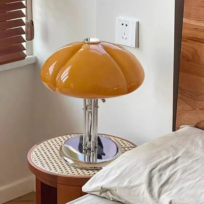 Luminarae - Einfache moderne mittelalterliche Kunst-Tischlampe für stilvolle Beleuchtung