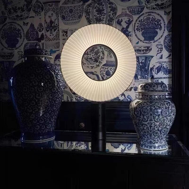 Solenia - Elegante moderne LED-Tischlampe für stilvolle Beleuchtung