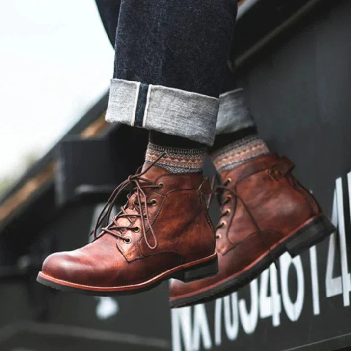 WYATT - Herrenschuhe im Retro-Stil mit runder Zehenpartie, kombiniert Eleganz und Komfort