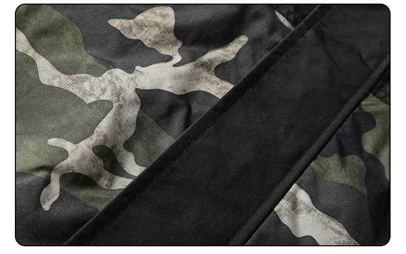 Jacke im Split-Design mit Camouflage-Muster