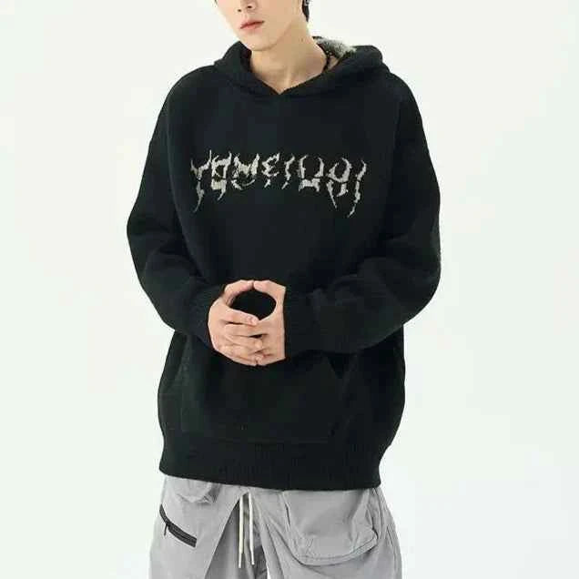 Anthrazit Kapuzenpullover mit elegantem Tausendfüßermotiv