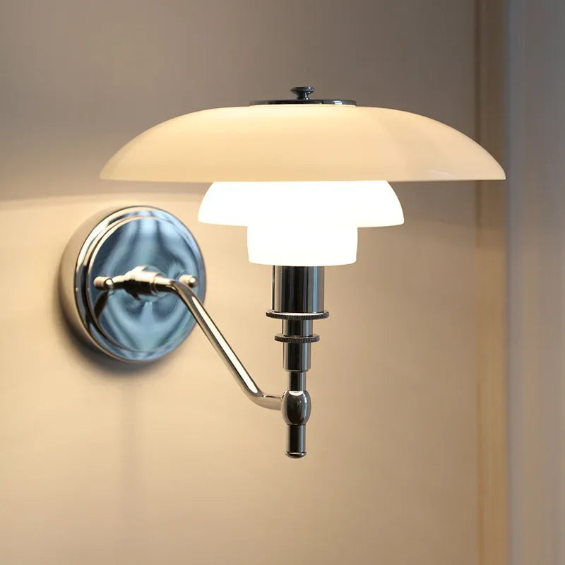 Eosphoros - Schlanke moderne Wandleuchte aus langlebigem Metall für einen eleganten Einrichtungsstil