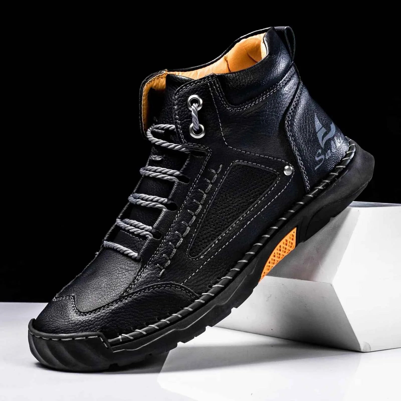 Lässige Leder-High-Top-Sneaker für den Alltag
