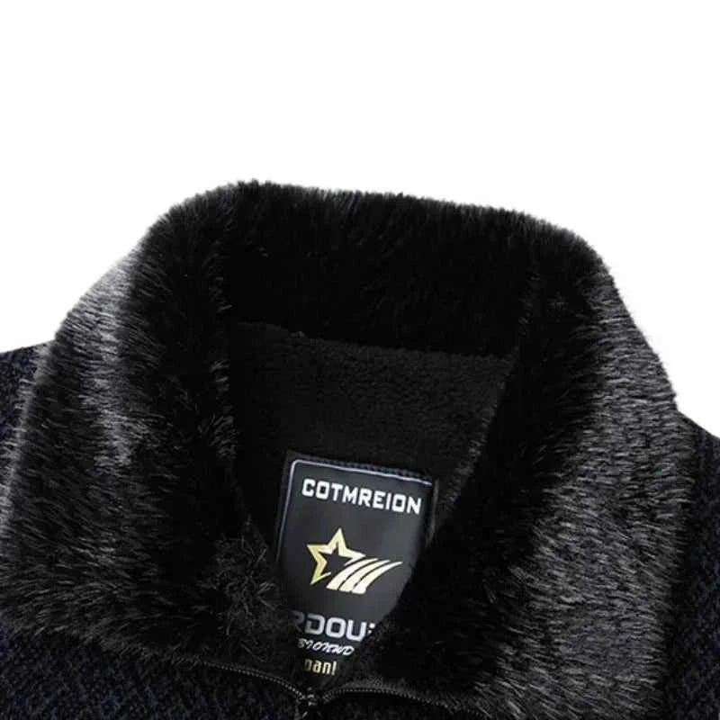 Jacke mit Fellkragen für einen warmen und eleganten Stil