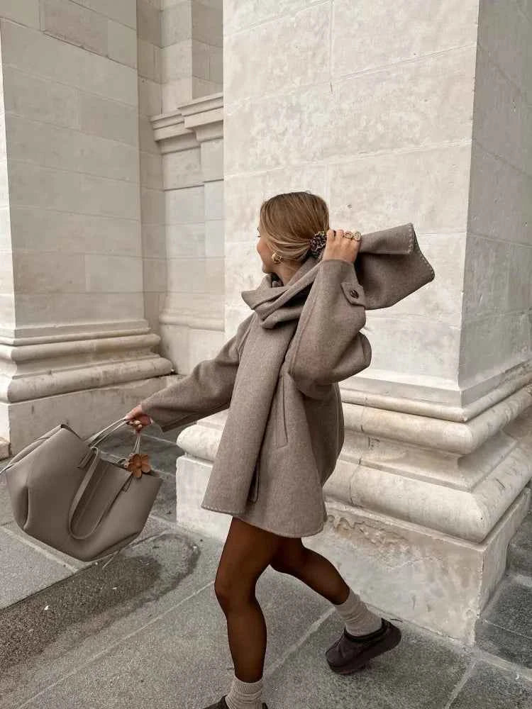 BELLA Schaljacke – Mühelos chic, kuschelig und warm