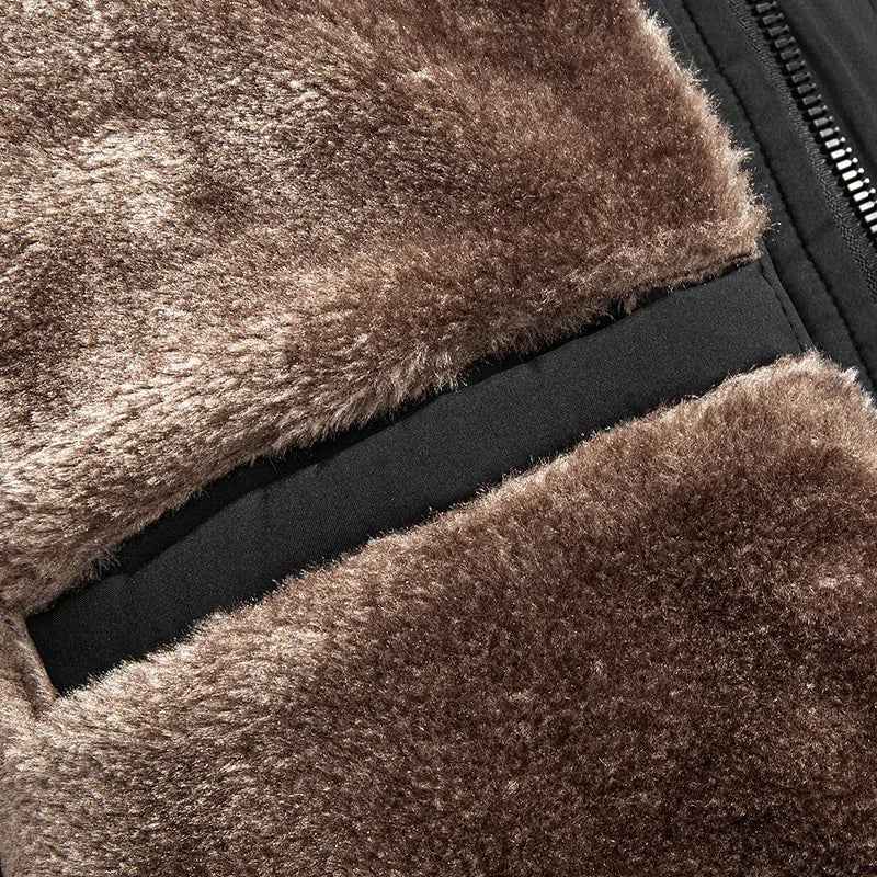 Hudson Daunenjacke mit Fellfutter für kuschelige Wärme und stilvollen Komfort