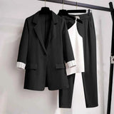 Elegantes Damen-Set: Blazer, Hose und Top passend