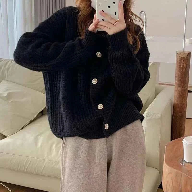 Sarah – Eleganter, zarter und raffinierter Cardigan