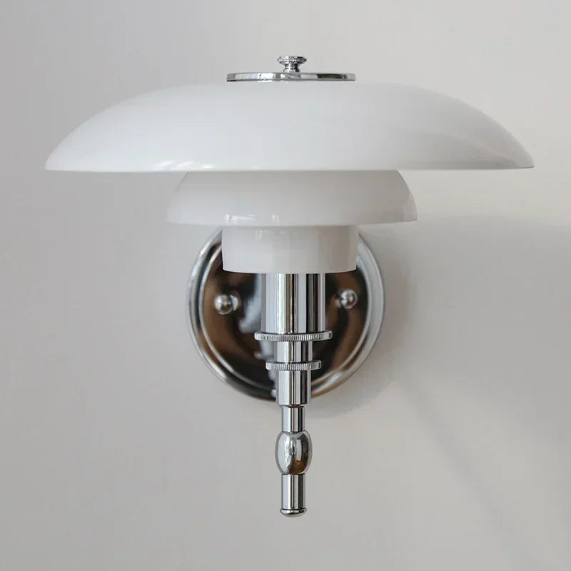Eosphoros - Schlanke moderne Wandleuchte aus langlebigem Metall für einen eleganten Einrichtungsstil