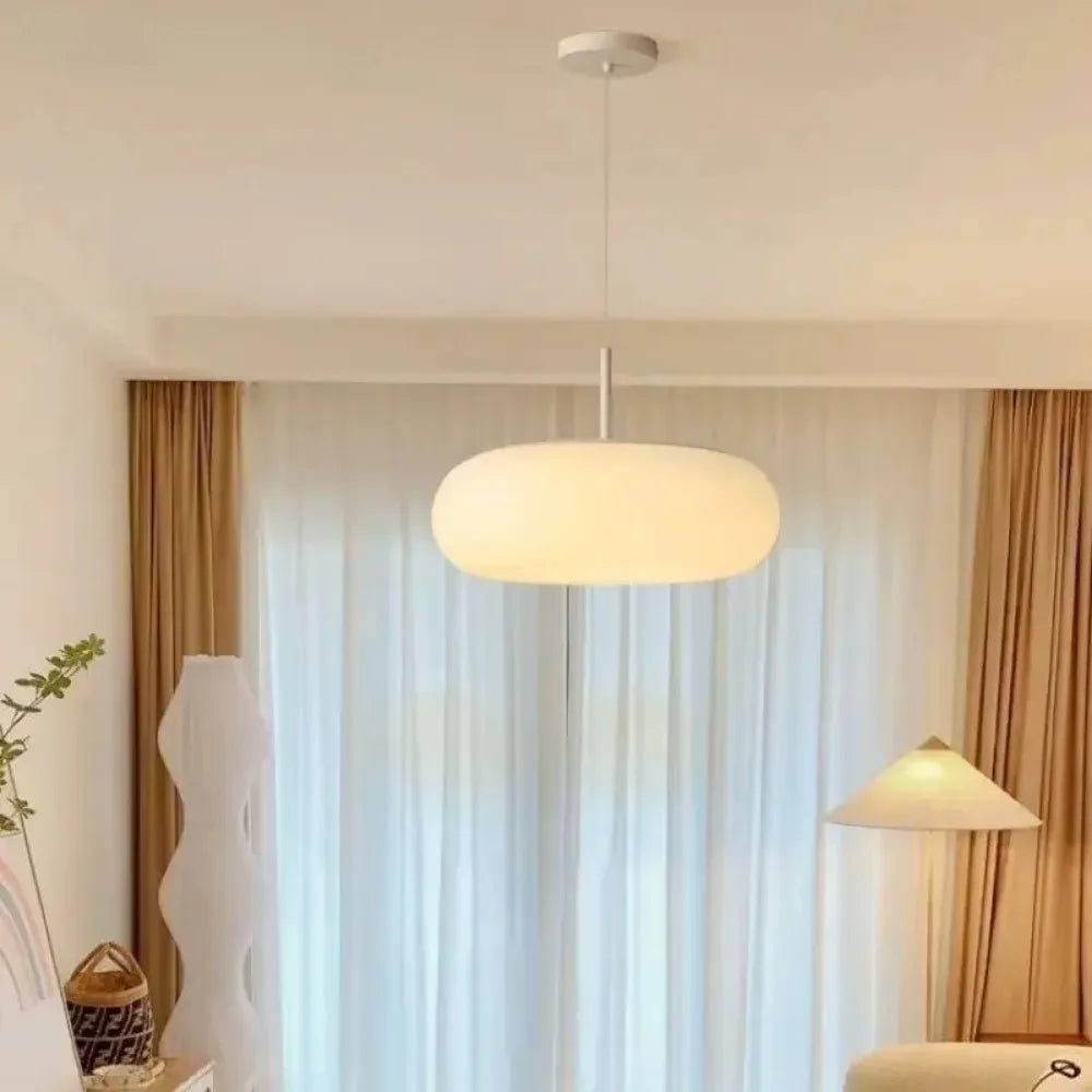 Nyxora - Moderne Creme-Hängelampe im eleganten Kronleuchterstil mit gemütlicher LED-Beleuchtung