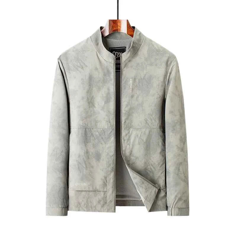 Windjacke im Skyline-Design für stilvollen Schutz vor Wind