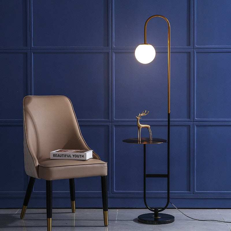 Oranthe - Moderne nordische LED-Floorlampe mit elegantem rundem Beistelltisch für stilvolle Beleuchtung und Komfort
