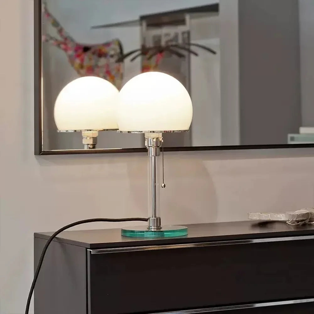 Heliophos - Elegante moderne minimalistische Glas-LED-Tischlampe für stilvolle Wohn Dekoration
