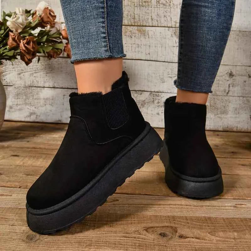 Snowluxe - Damen-Indoor-Lederstiefel mit Wildleder- und Fell-Details