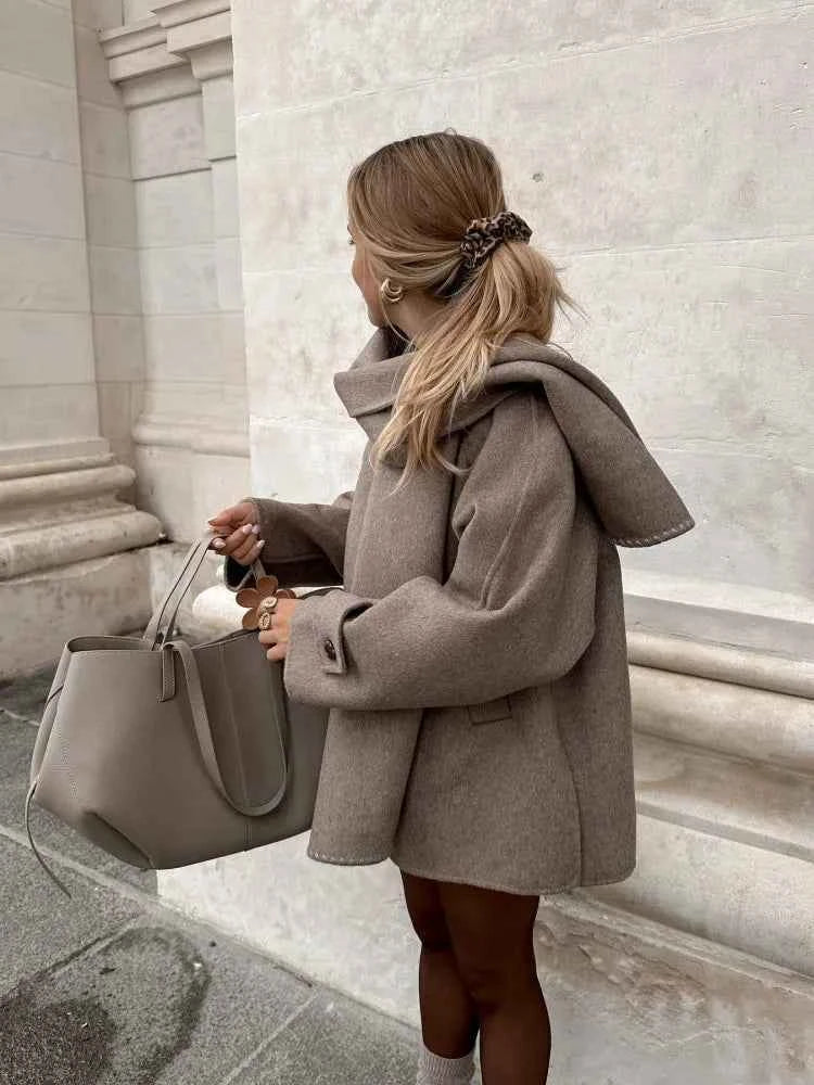 BELLA Schaljacke – Mühelos chic, kuschelig und warm