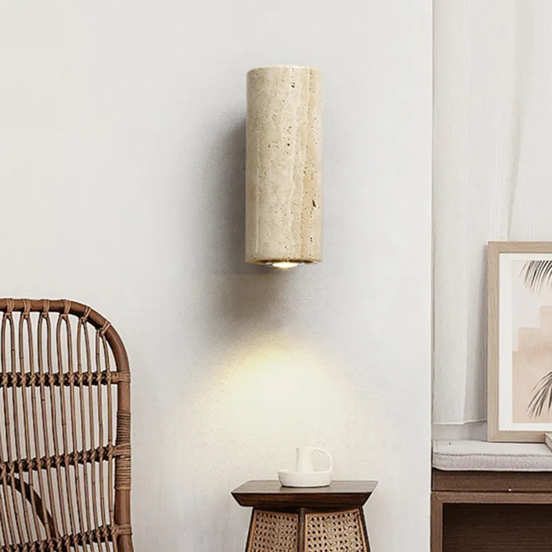 Vionelle - Elegante moderne LED-Wandlampe aus natürlichem Travertin