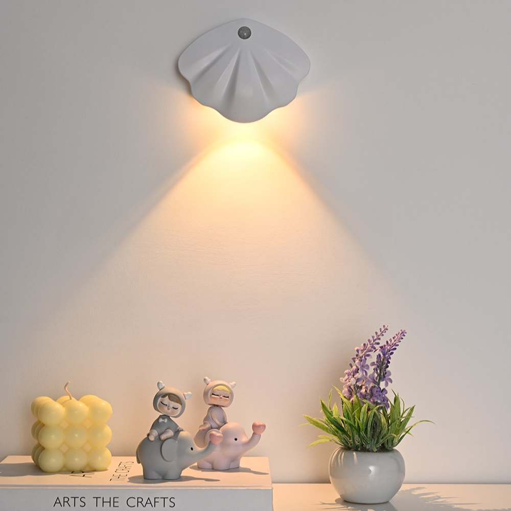 Bewegungsmelder-Leuchte – Muschel-Design, USB Wiederaufladbar