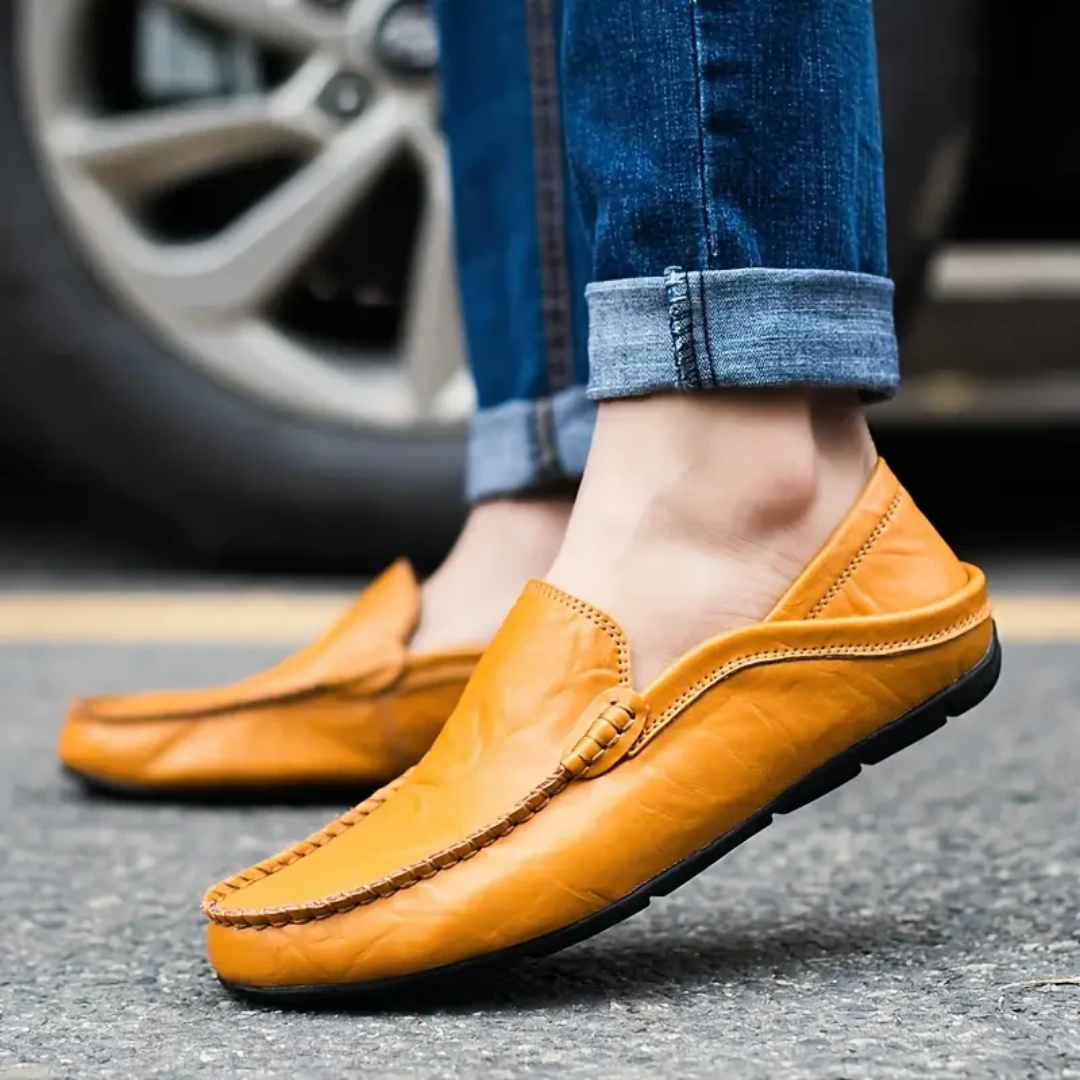 Elegante und mühelose Lederschuhe im Loafer-Stil