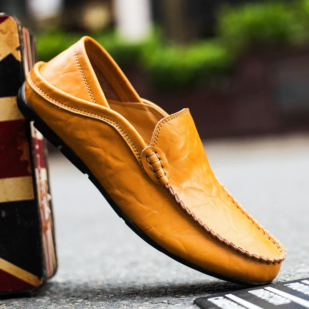 Elegante und mühelose Lederschuhe im Loafer-Stil