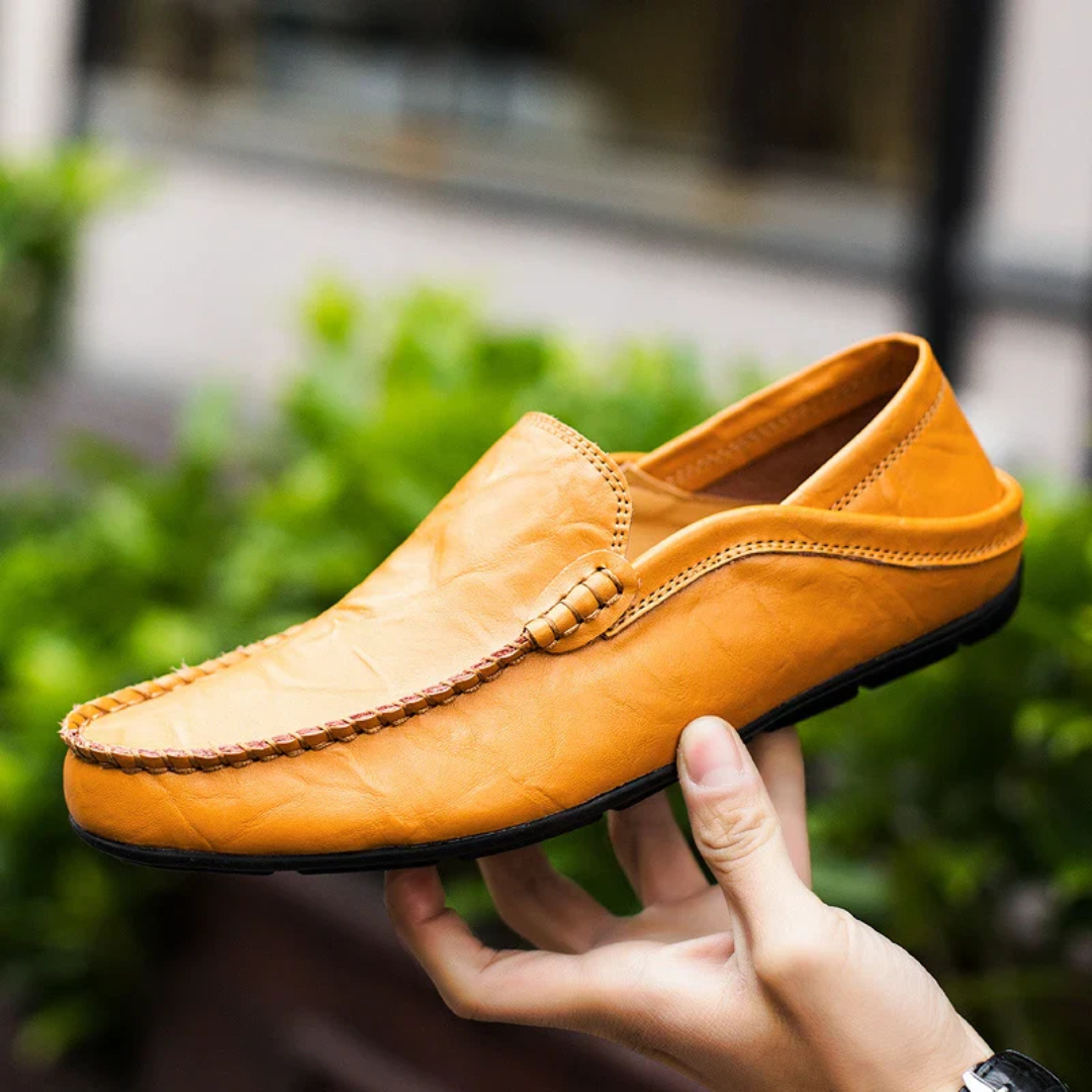 Elegante und mühelose Lederschuhe im Loafer-Stil