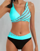 Knallig bedruckter Bikini in satten warmen Tönen