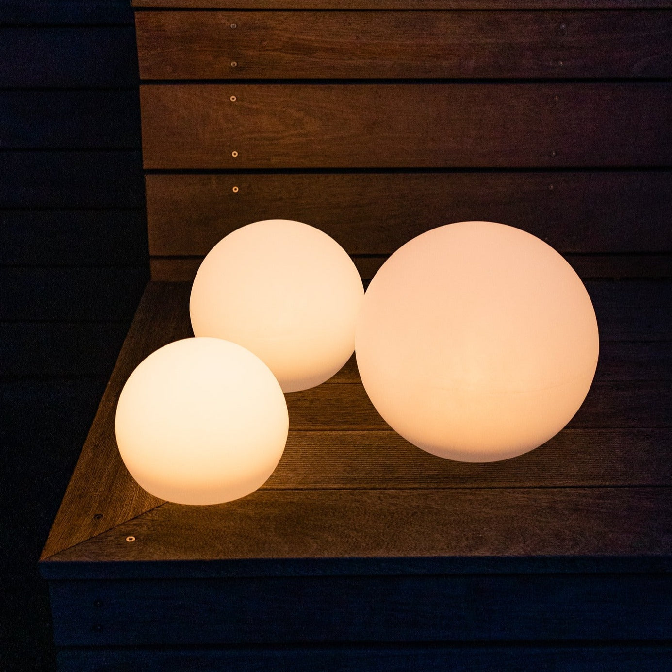 Sphärische Gartenlampe mit Fernbedienung 3