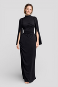 lange enganliegenes Kleid mit unregelmäßigen Falten für einen eleganten Stil