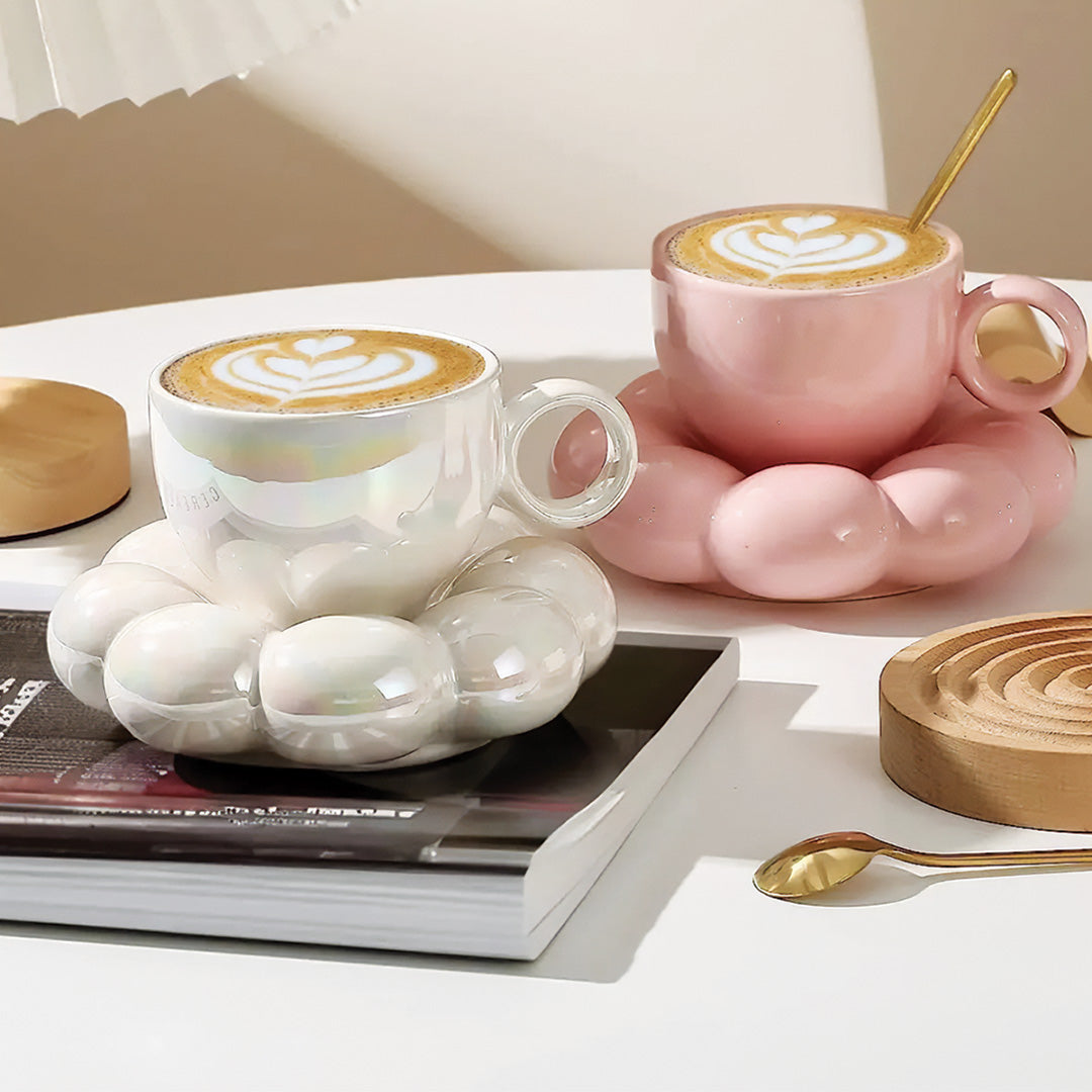 Tasse Sonnenblumenschmuck mit elegantem Blumendesign für Ihren Morgenkaffee