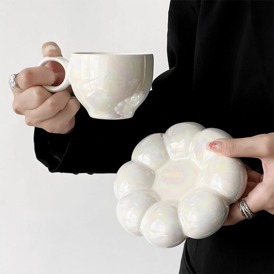 Tasse Sonnenblumenschmuck mit elegantem Blumendesign für Ihren Morgenkaffee
