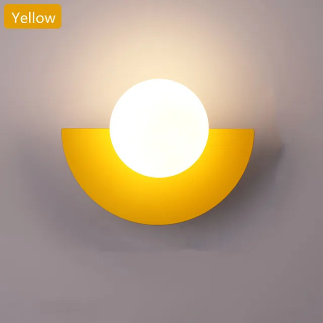 Nordische LED-Wandlampe NordicFrost – Elegante und moderne Ambientebeleuchtung